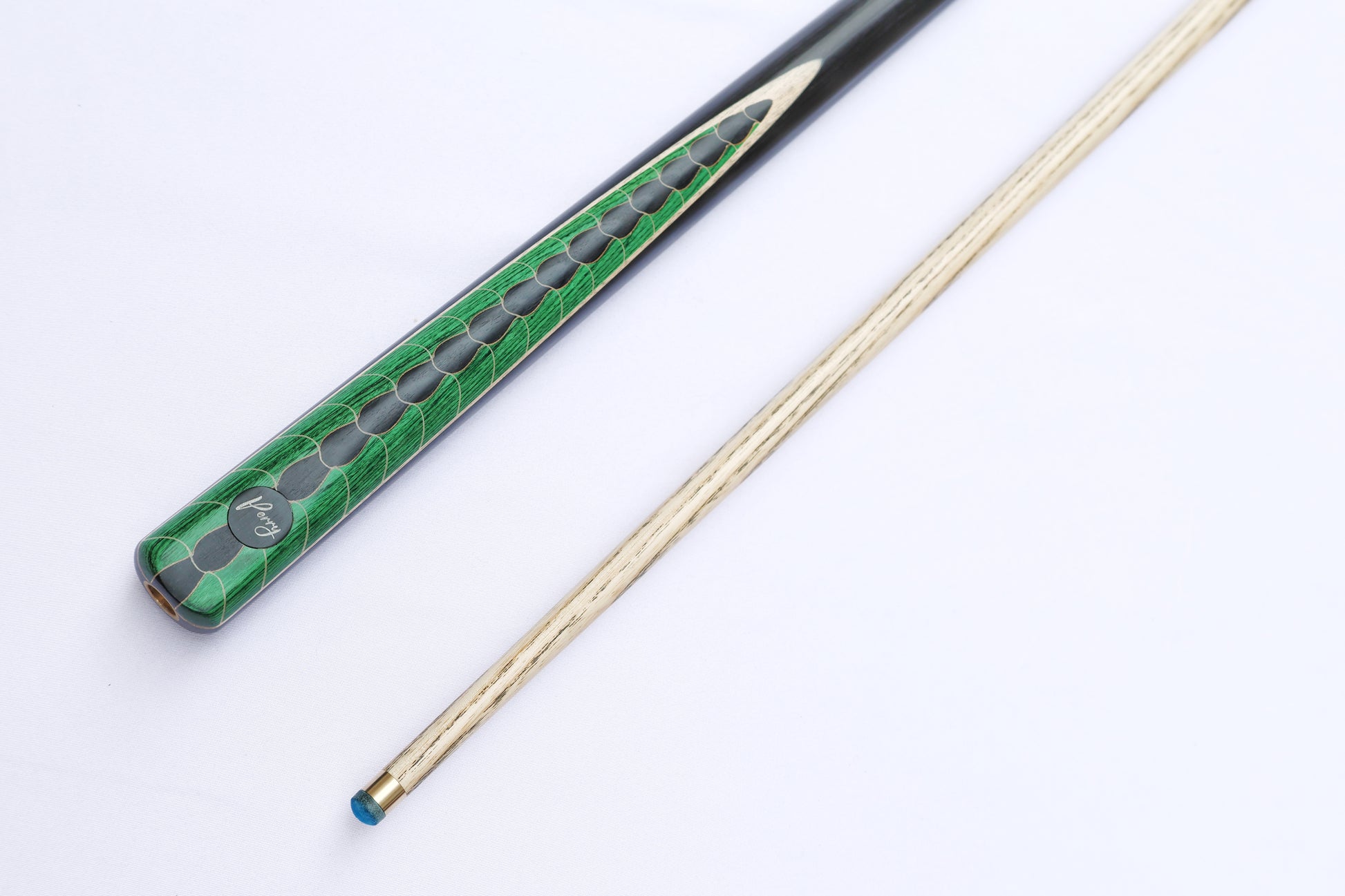 Dragon Green | 9mm Cue - Perry Cues